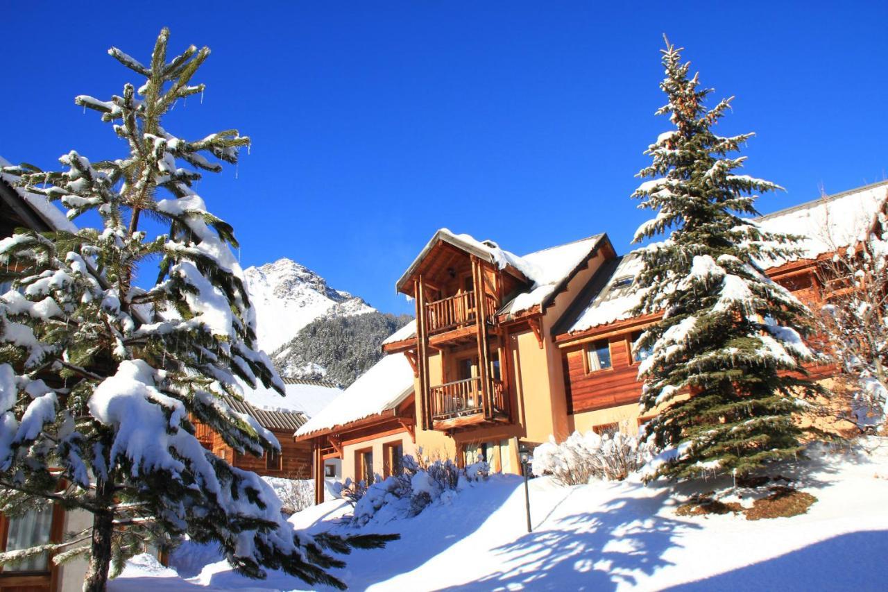 Le Barlet23 Pers Hameau Des Chazals Nevache Hautes Alpes Exteriör bild